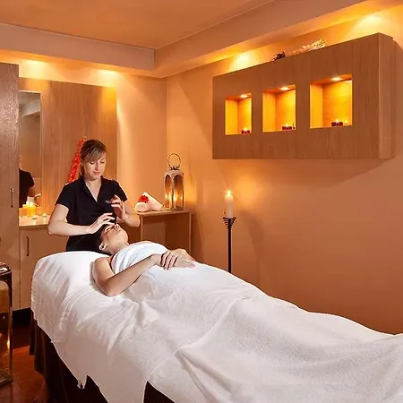 Hotel The Galmont & 4*