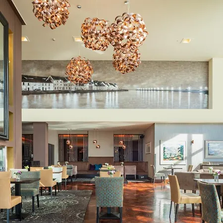 Hotel The Galmont & 4*