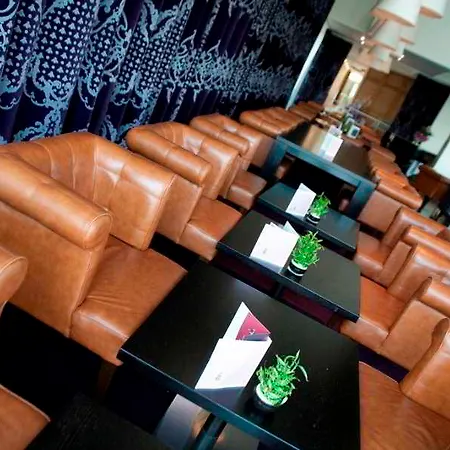Hotel The Galmont & 4*